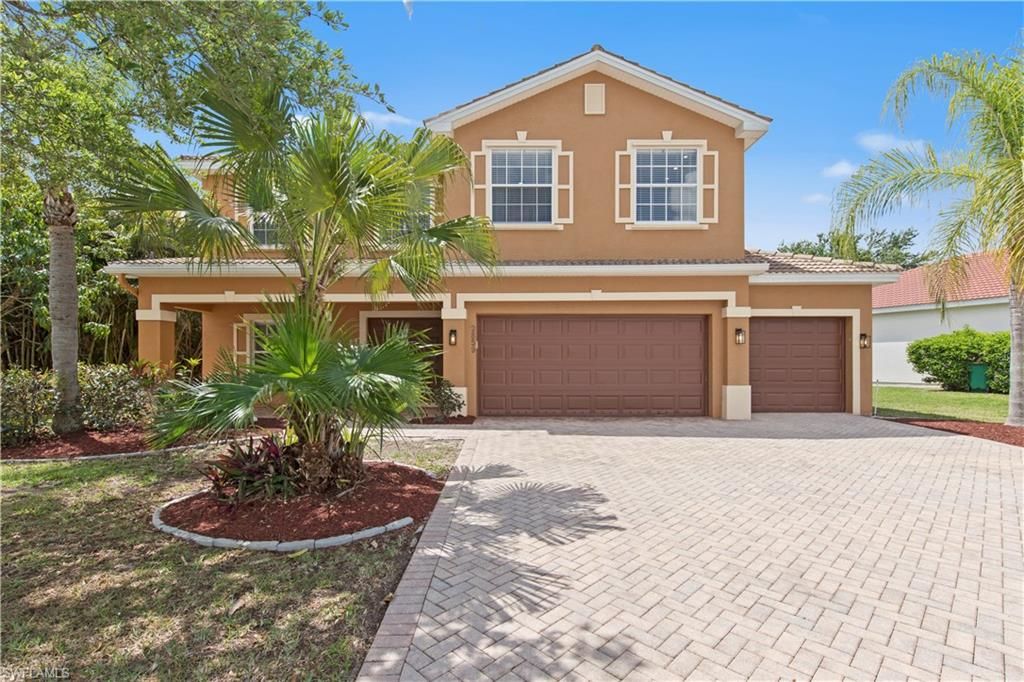 2859 Blossom CT, Naples, FL 34120
