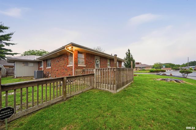 3607 N BIGELOW Street, Peoria, IL 61604