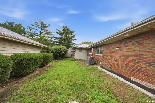 3607 N BIGELOW Street, Peoria, IL 61604