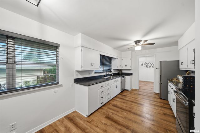 3607 N BIGELOW Street, Peoria, IL 61604