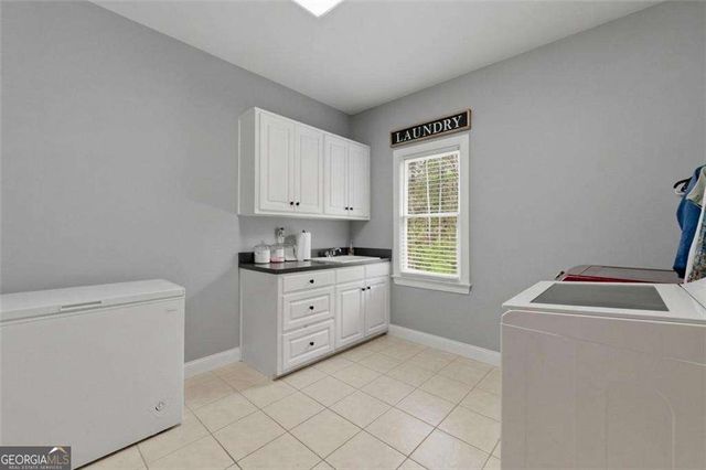 2981 Cadbury Trail, Snellville, GA 30039