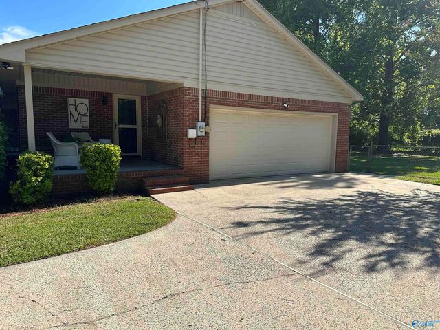 2376 Powell Street, Southside, AL 35907