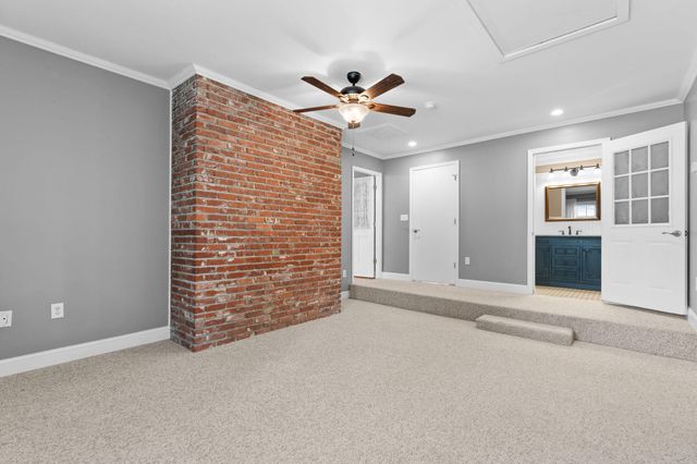 909 Cliff Drive, Branson, MO 65616