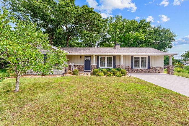 909 Cliff Drive, Branson, MO 65616