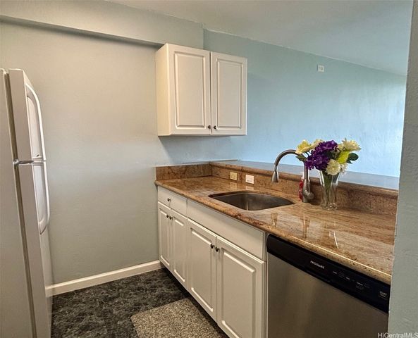 98-500 Koauka Loop 14E, Aiea, HI 96701