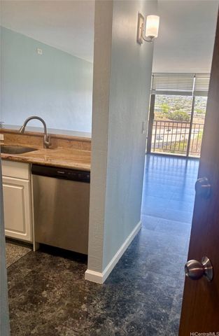 98-500 Koauka Loop 14E, Aiea, HI 96701