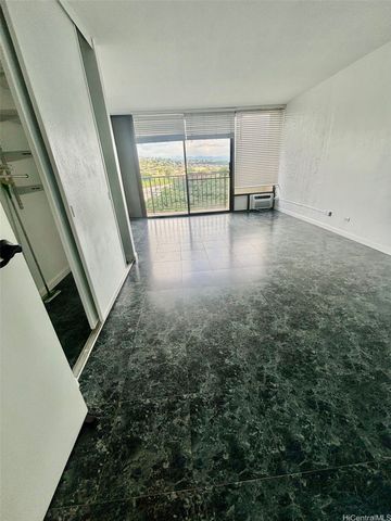 98-500 Koauka Loop 14E, Aiea, HI 96701