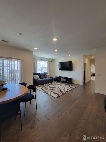 231 Lorhan Drive, Piscataway, NJ 08854