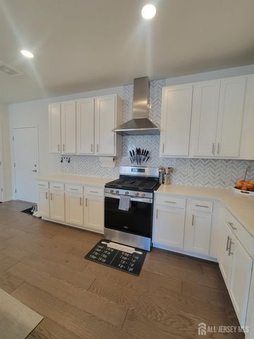 231 Lorhan Drive, Piscataway, NJ 08854