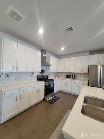 231 Lorhan Drive, Piscataway, NJ 08854