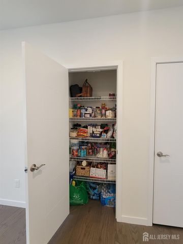 231 Lorhan Drive, Piscataway, NJ 08854