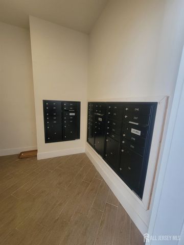 231 Lorhan Drive, Piscataway, NJ 08854