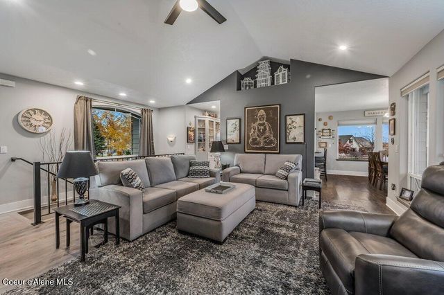 7082 E POLELINE AVE, Post Falls, ID 83854