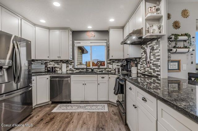 7082 E POLELINE AVE, Post Falls, ID 83854