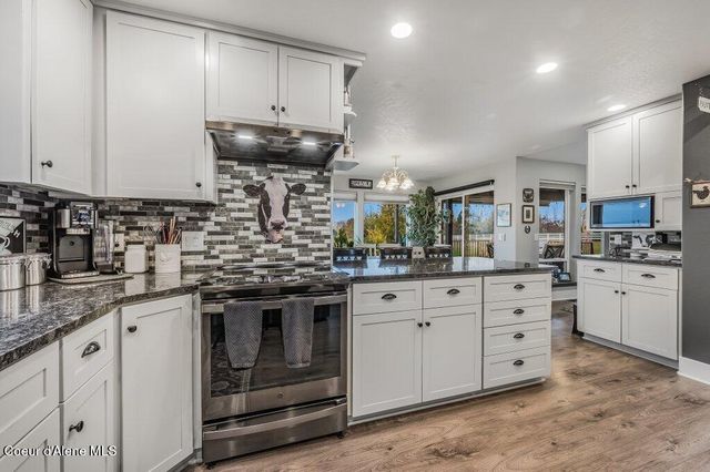 7082 E POLELINE AVE, Post Falls, ID 83854