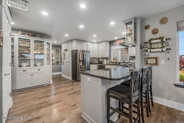 7082 E POLELINE AVE, Post Falls, ID 83854