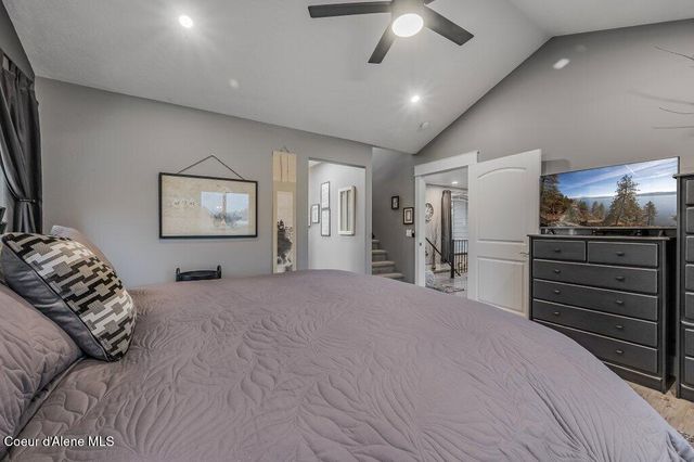 7082 E POLELINE AVE, Post Falls, ID 83854