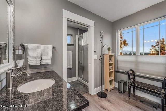 7082 E POLELINE AVE, Post Falls, ID 83854