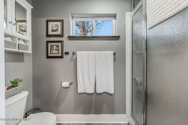 7082 E POLELINE AVE, Post Falls, ID 83854