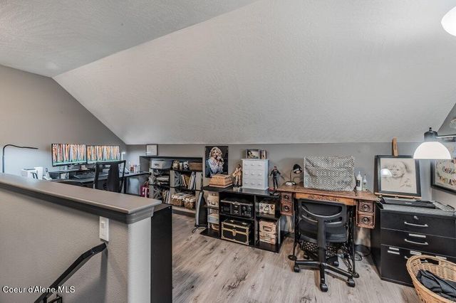 7082 E POLELINE AVE, Post Falls, ID 83854