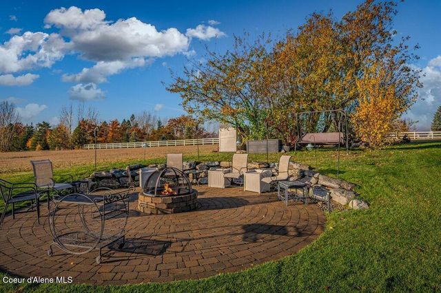 7082 E POLELINE AVE, Post Falls, ID 83854