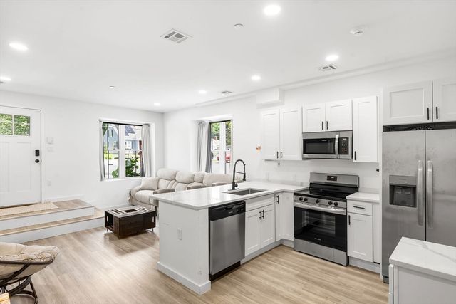 50 Frankfort St 15, Fitchburg, MA 01420