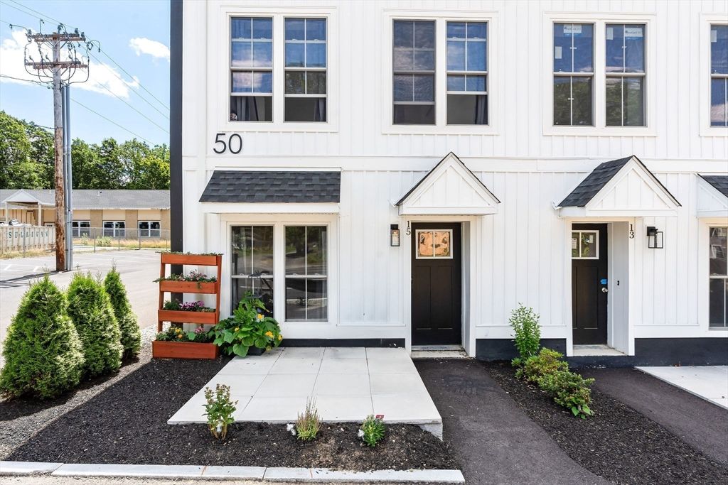 50 Frankfort St 15, Fitchburg, MA 01420