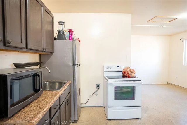 12821 Osborne, Pacoima, CA 91331
