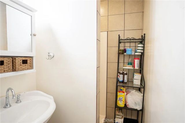 12821 Osborne, Pacoima, CA 91331
