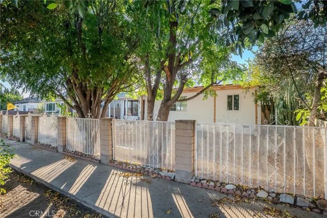 12821 Osborne, Pacoima, CA 91331