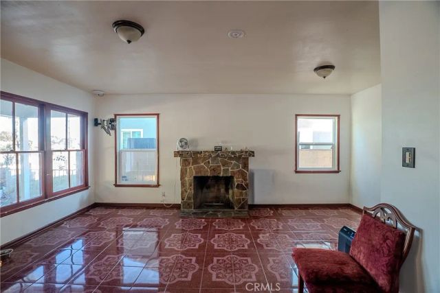 12821 Osborne, Pacoima, CA 91331