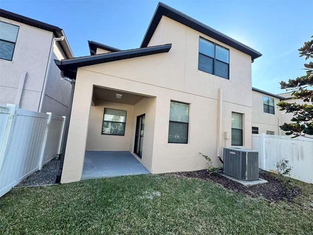 2703 GARDEN FALLS DRIVE, Brandon, FL 33511