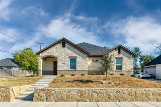701 Dr Martin Luther King Jr. Boulevard, Waxahachie, TX 75165
