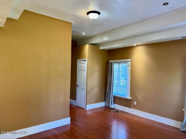 104 Columbia Street, Hattiesburg, MS 39401