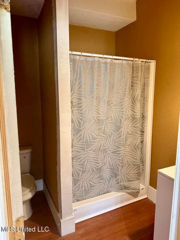 104 Columbia Street, Hattiesburg, MS 39401