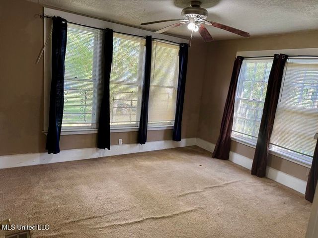 104 Columbia Street, Hattiesburg, MS 39401