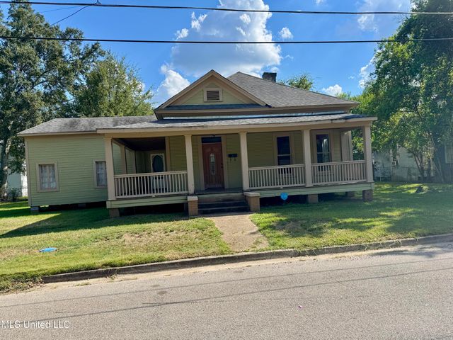 104 Columbia Street, Hattiesburg, MS 39401