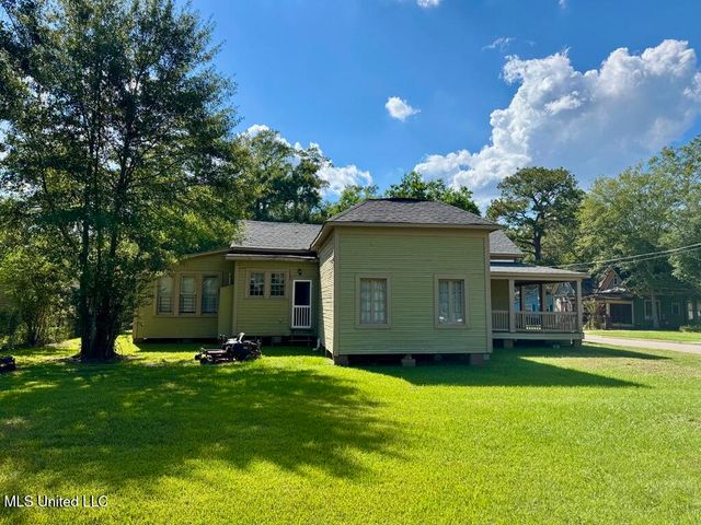 104 Columbia Street, Hattiesburg, MS 39401