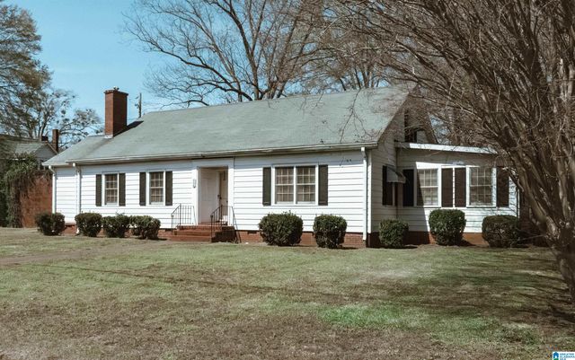 304 CEDAR STREET, Talladega, AL 35160