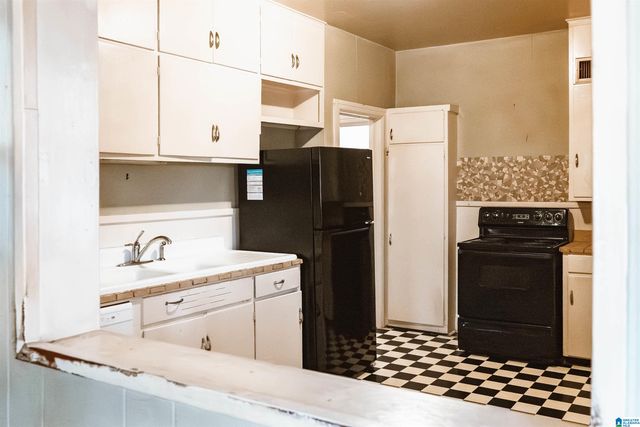 304 CEDAR STREET, Talladega, AL 35160