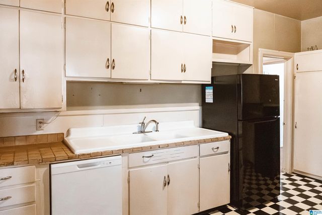 304 CEDAR STREET, Talladega, AL 35160