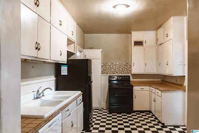 304 CEDAR STREET, Talladega, AL 35160