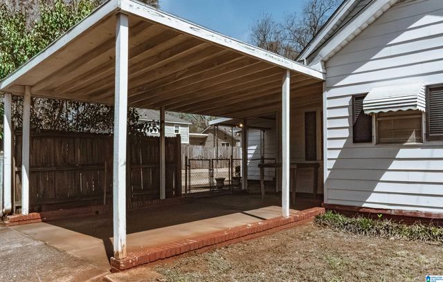 304 CEDAR STREET, Talladega, AL 35160