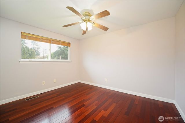 12320 Edgewood Ave SW, Lakewood, WA 98498