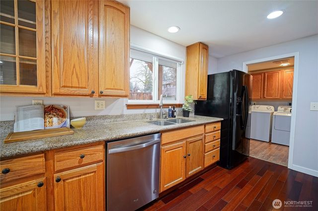 12320 Edgewood Ave SW, Lakewood, WA 98498