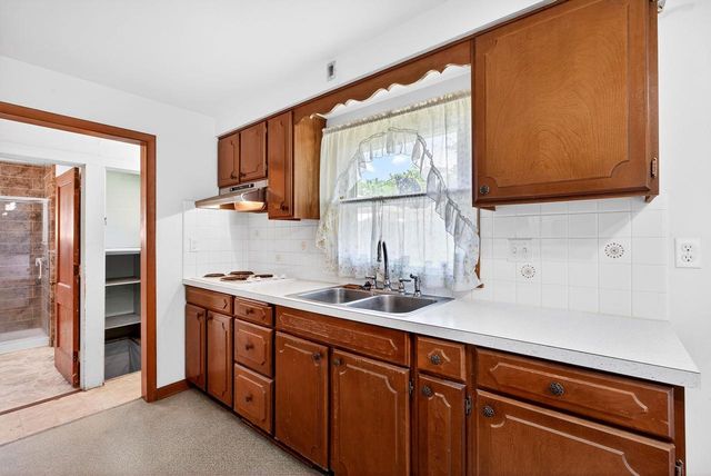 736 CHRISTIANSON Avenue, Madison, WI 53714