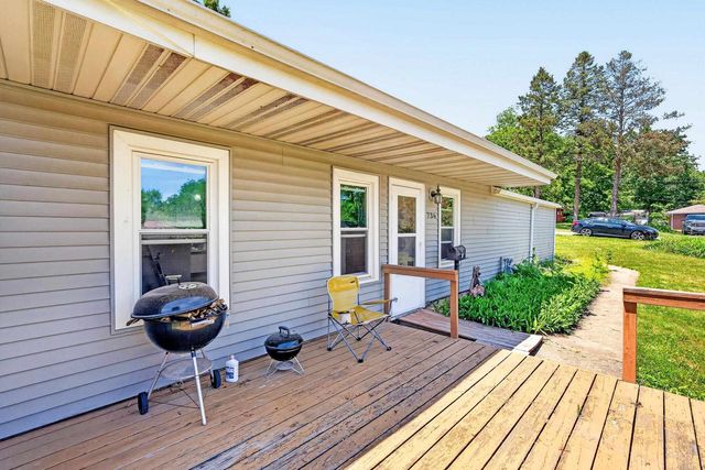 736 CHRISTIANSON Avenue, Madison, WI 53714