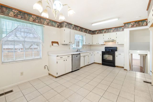 4825 Tulip Avenue, NW, Cleveland, TN 37312