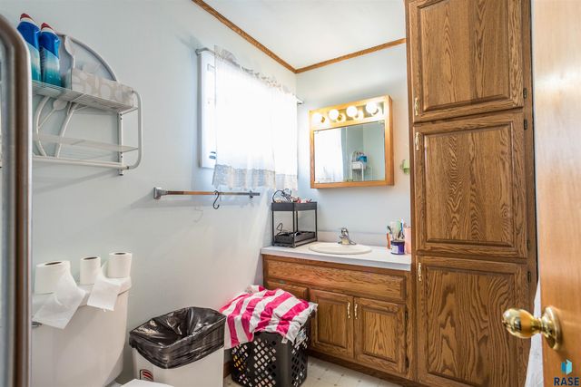 2800 S Duluth Ave Avenue, Sioux Falls, SD 57105