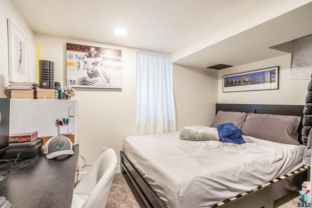 2800 S Duluth Ave Avenue, Sioux Falls, SD 57105